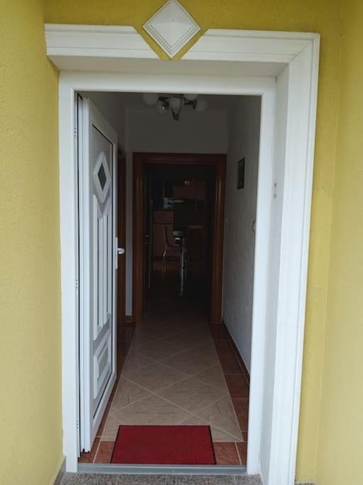 Ferienwohnung Nena In Цриквеница Экстерьер фото